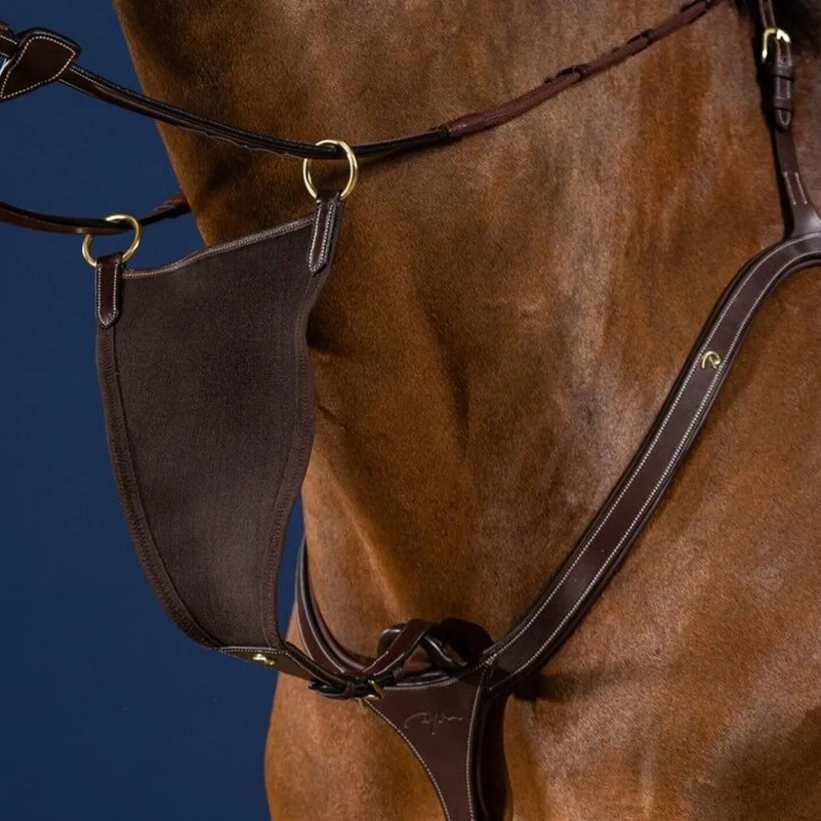 Dyon Elastisk Kort Martingal Bib Dyon Collection