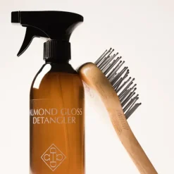 Grooming Deluxe Almond Gloss Detangler